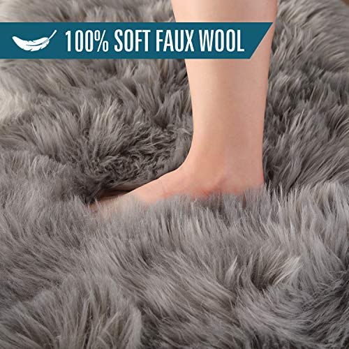 PAGISOFE Soft Faux Sheepskin Fluffy Rugs for Bedroom Kids Room, High Pile Faux Fur Area Rug Bedside Floor Carpet Photography, 3x5 Feet Rectangular Grey